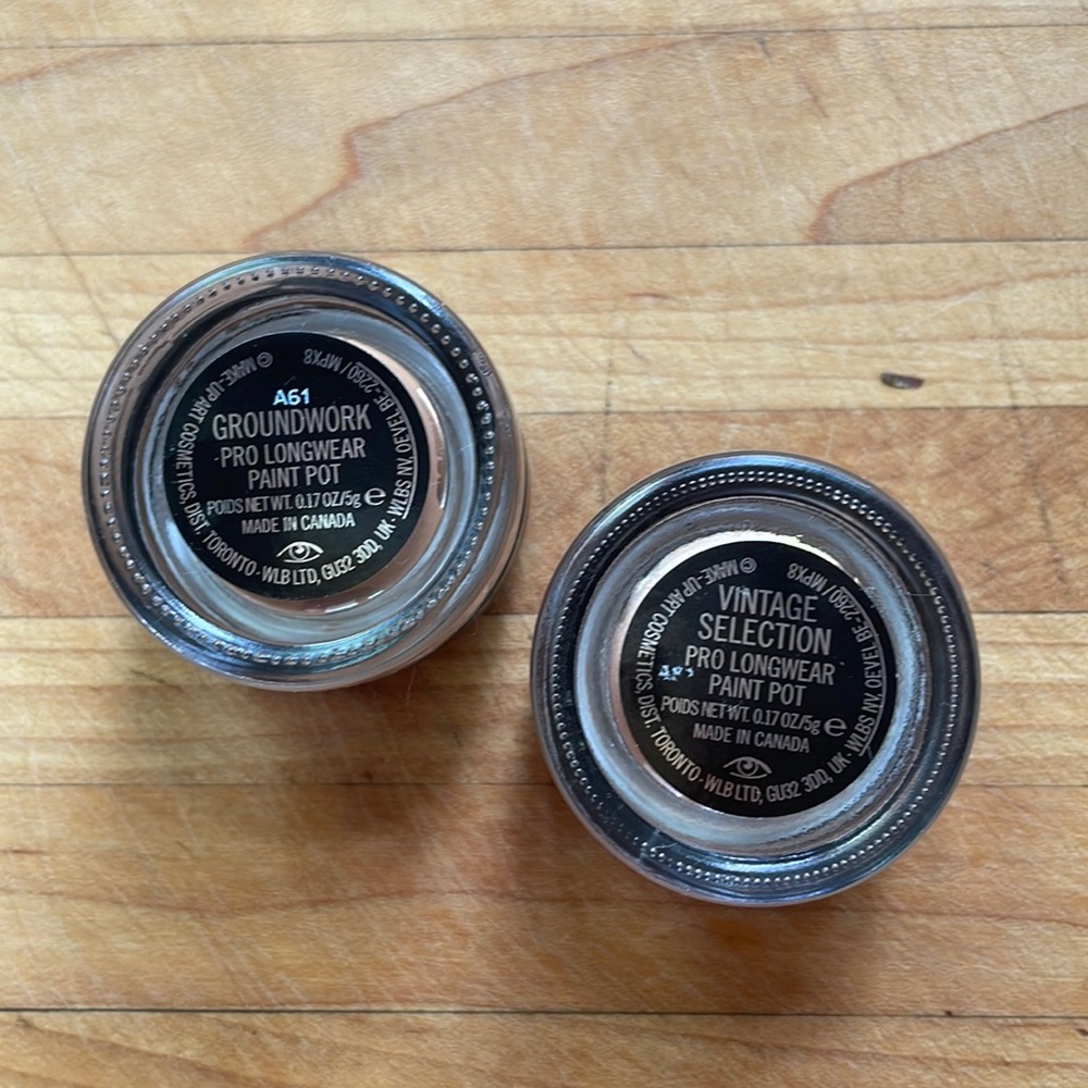 Two MAC pro longwear paint pots in vintage selection and groundwork